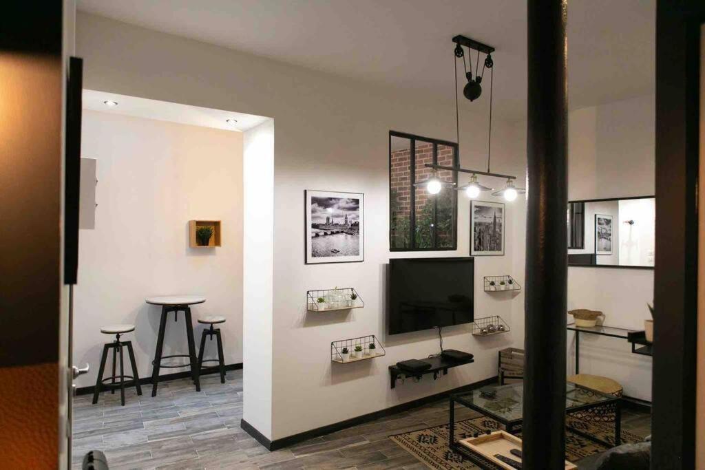 Loft De Courcaille - Balneo - Free Parking - Wifi Lejlighed Orléans Eksteriør billede